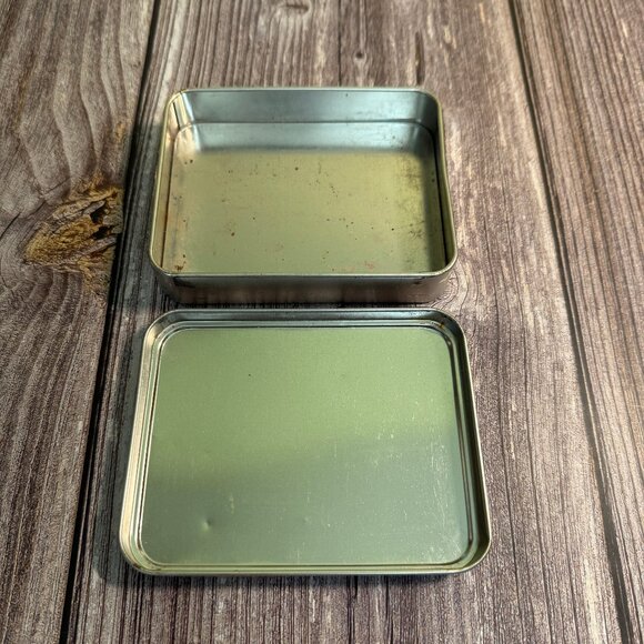 Vintage 1999 FOSSIL Collectible Watch, Wallet, Money Clip Tin w/1954 Classic Car - Picture 4 of 5